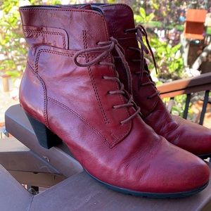 Gabor Boots 9/9.5